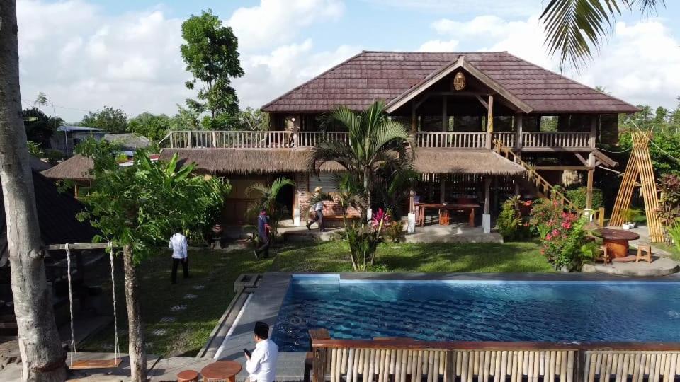 Peraja Bungalows Loyok Sangyang Экстерьер фото