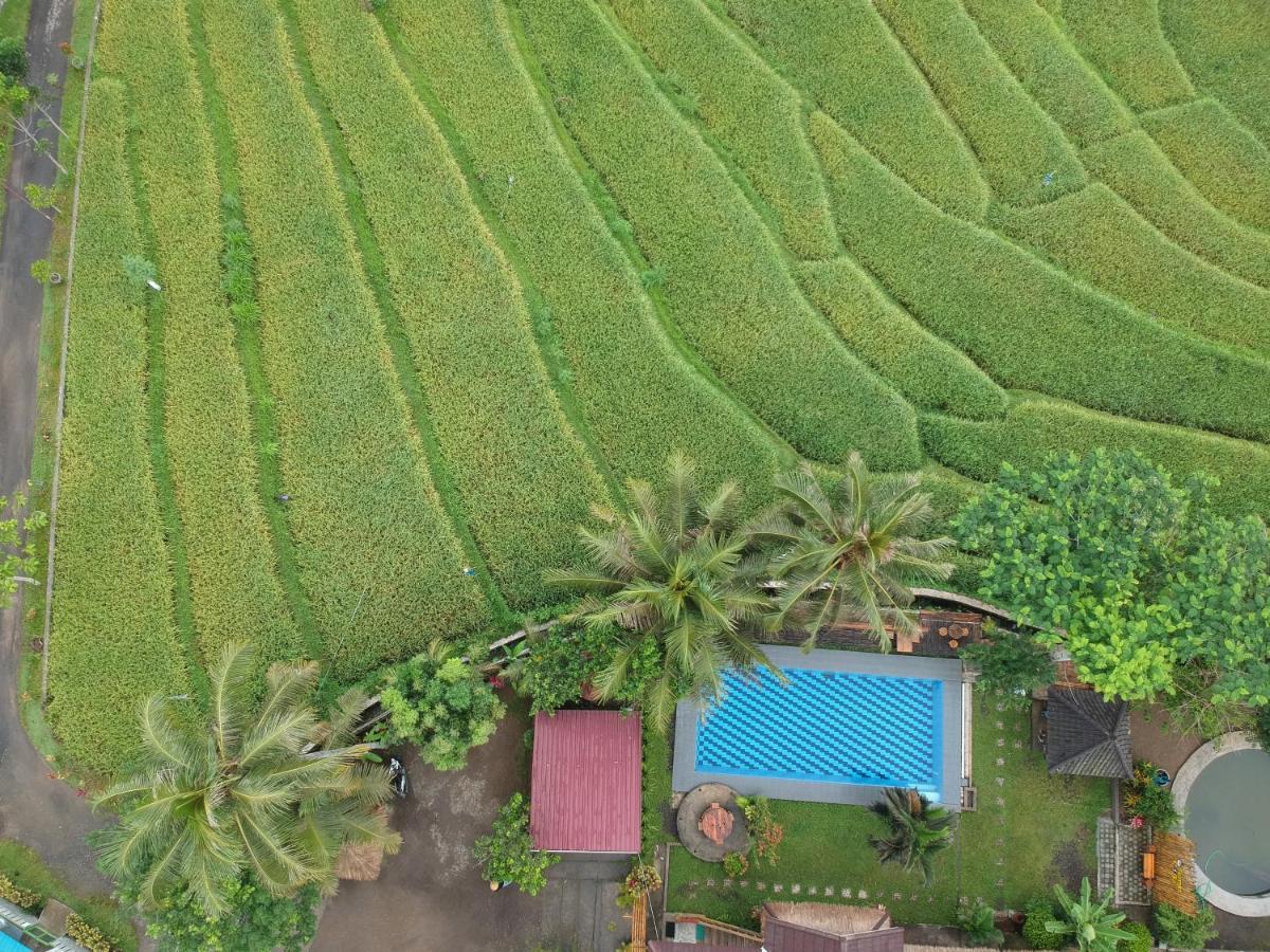 Peraja Bungalows Loyok Sangyang Экстерьер фото