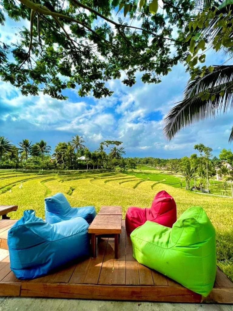 Peraja Bungalows Loyok Sangyang Экстерьер фото