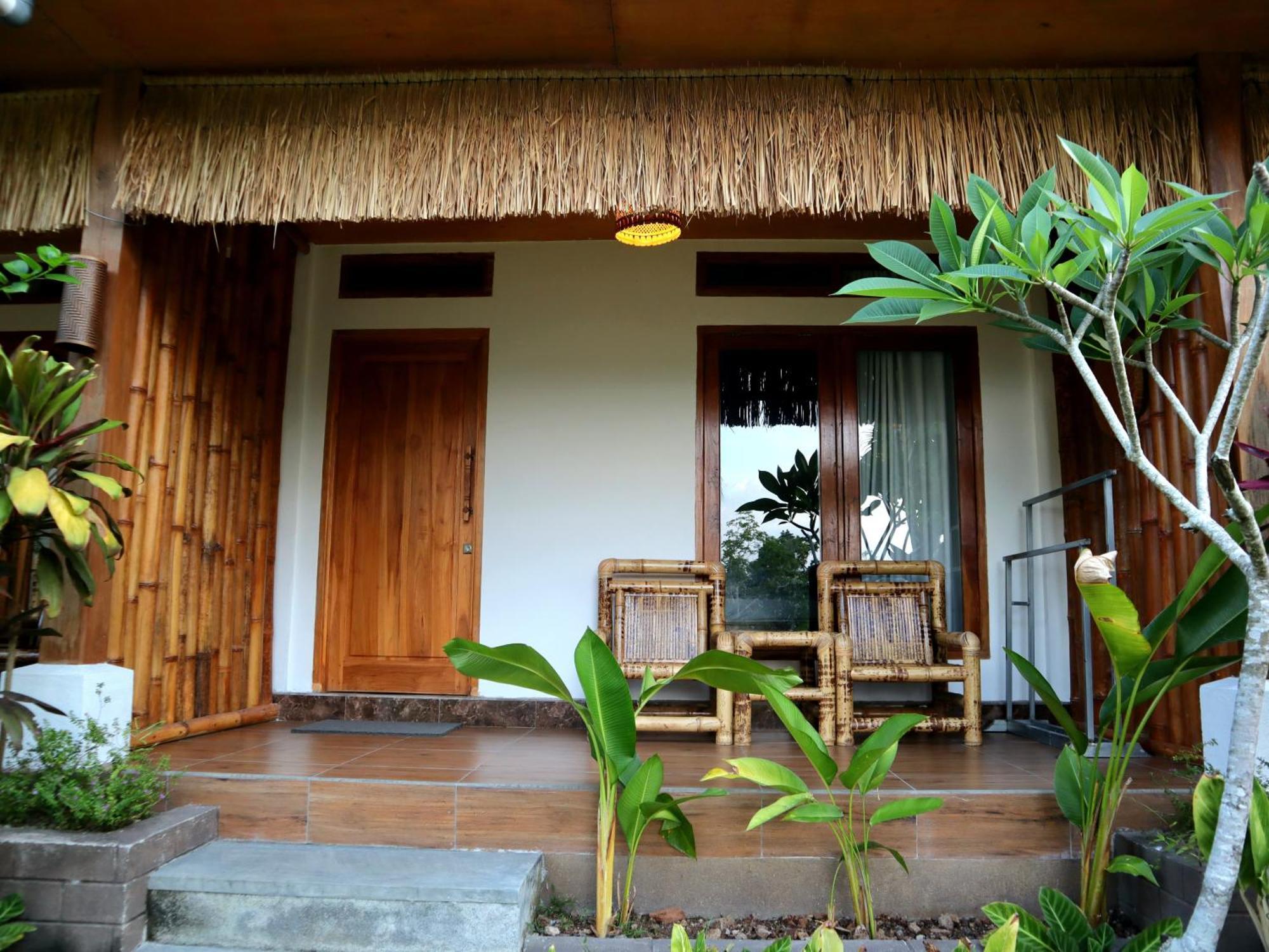 Peraja Bungalows Loyok Sangyang Номер фото